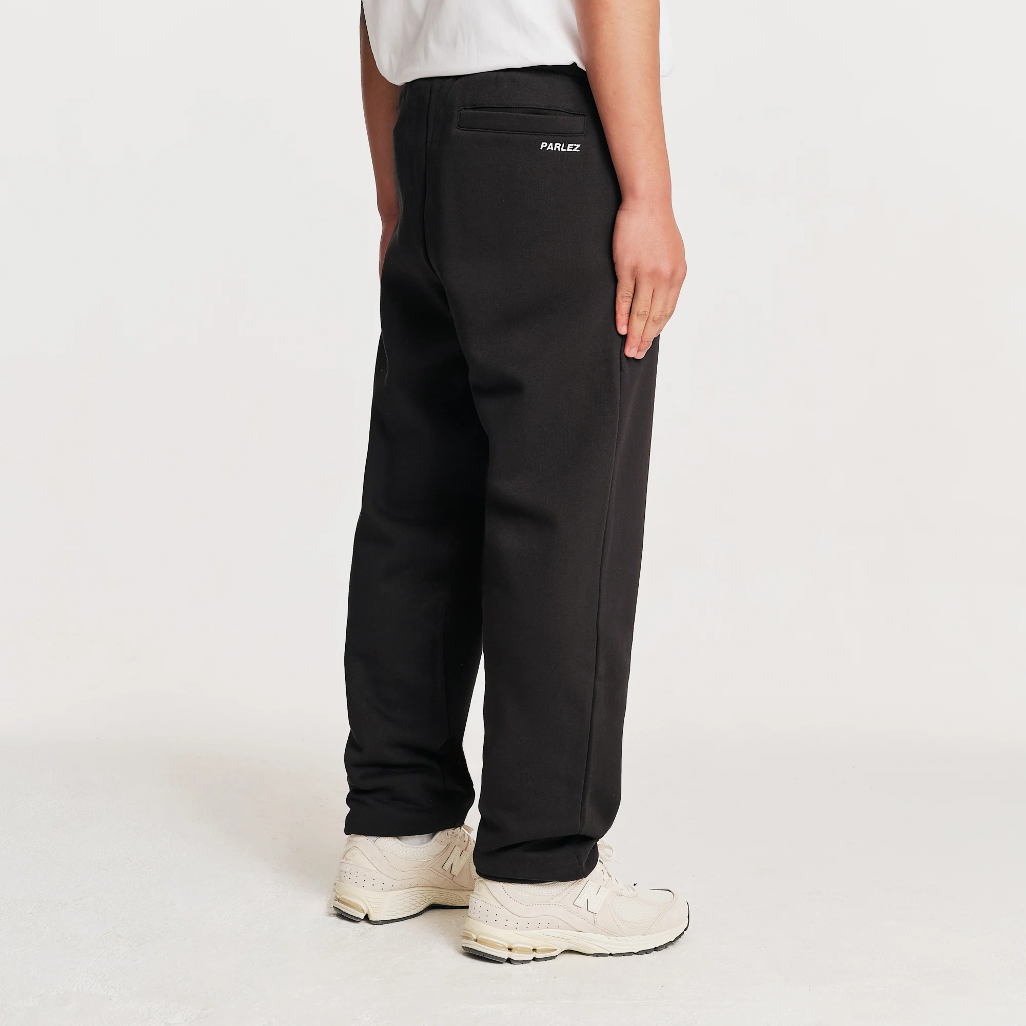 Circuit Sweat Pants Black - Image 3